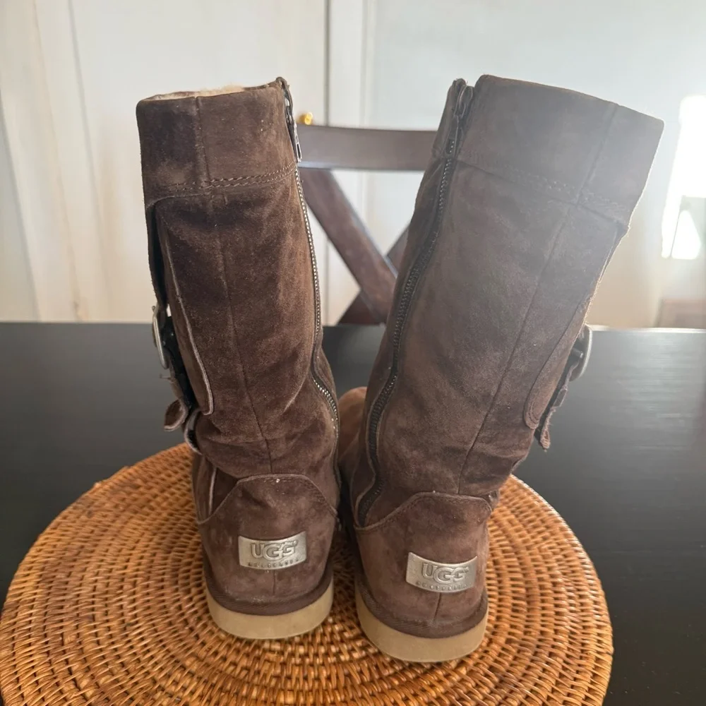 ugg Mid‎ Calf boots size 6 women
